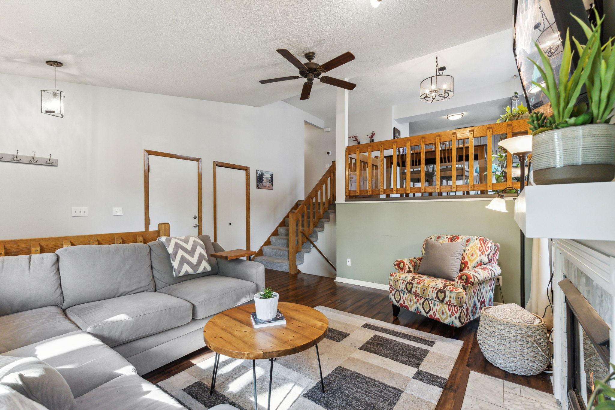 1355 Viewcrest Road Shoreview, MN 55126 - Photo 4 of 40