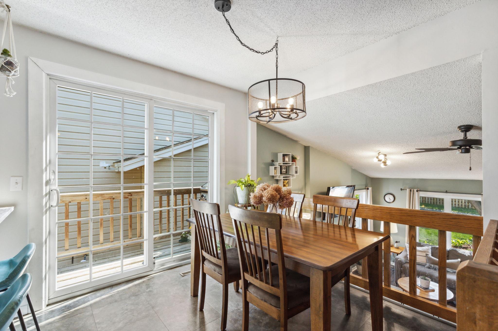 1355 Viewcrest Road Shoreview, MN 55126 - Photo 9 of 40