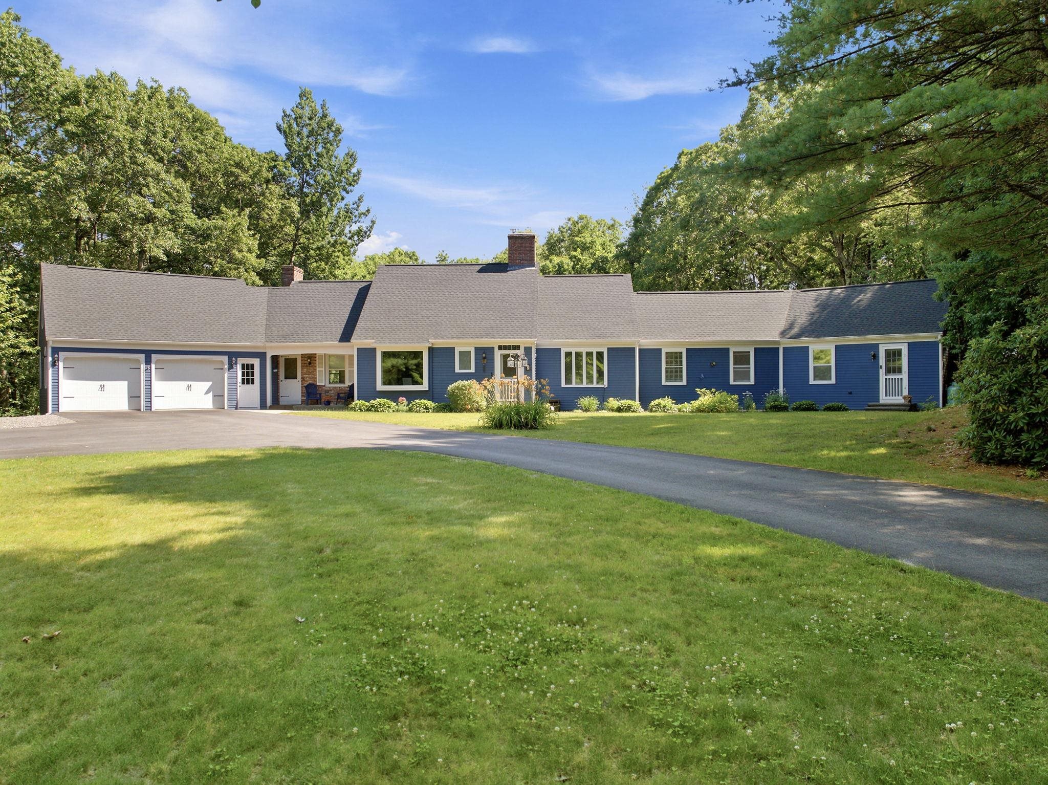 8 Netherwood Road Windham, NH 03087 - Photo 1 of 41