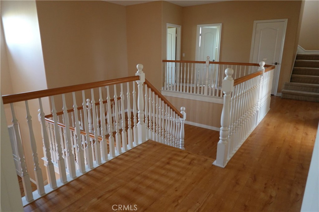 1840 West Deerfield Road Santa Ana, CA 92704 - Photo 11 of 24 upper stairs case