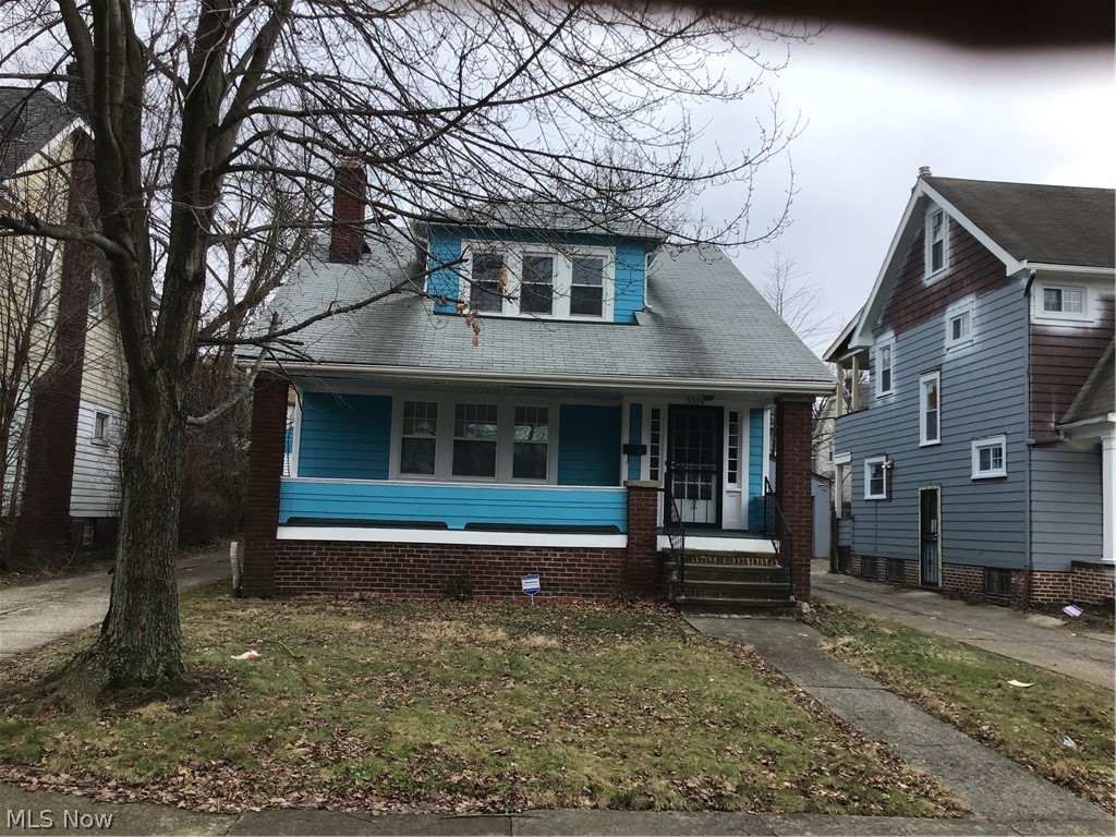 3374 Sylvanhurst Road Cleveland Heights, OH 44112 - Photo 2 of 34