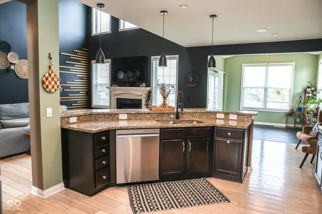 $649,900 | 952 Silverheels Drive, Westfield, IN 46074