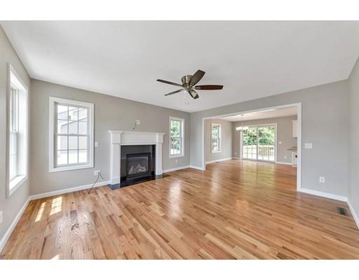90 Jennings Street Springfield, MA 01119 - Photo 7 of 20