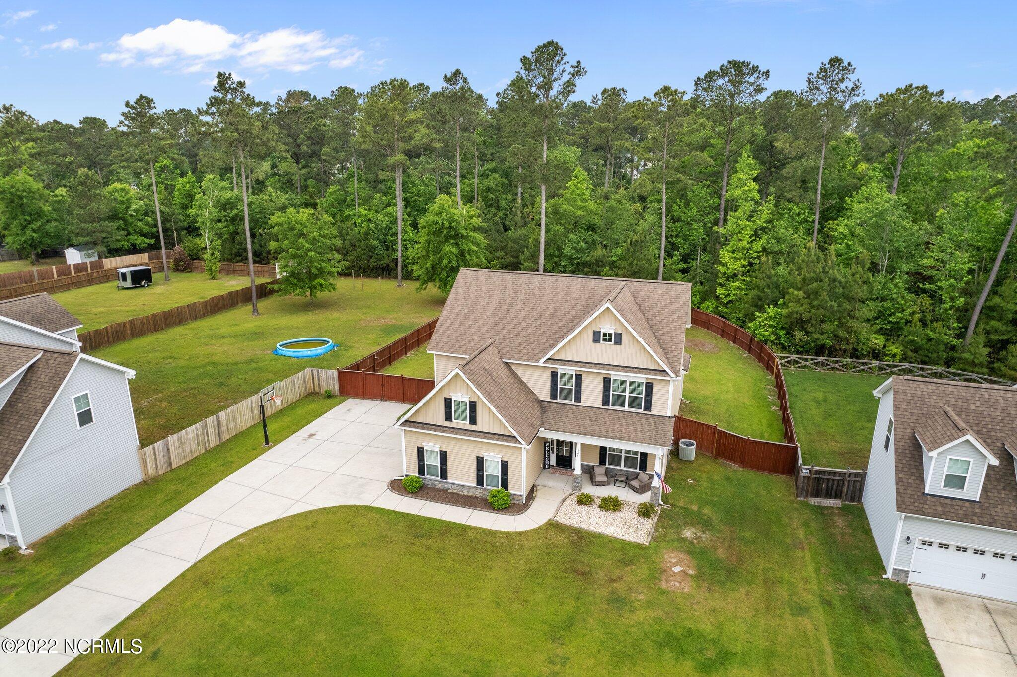 145 Peytons Ridge Drive Hubert, NC 28539 - Photo 4 of 52 10-web-or-mls-DJI_0829