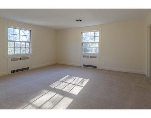 37 Carisbrooke Road Wellesley, MA 02481 - Photo 18 of 21 Gallery Image 18