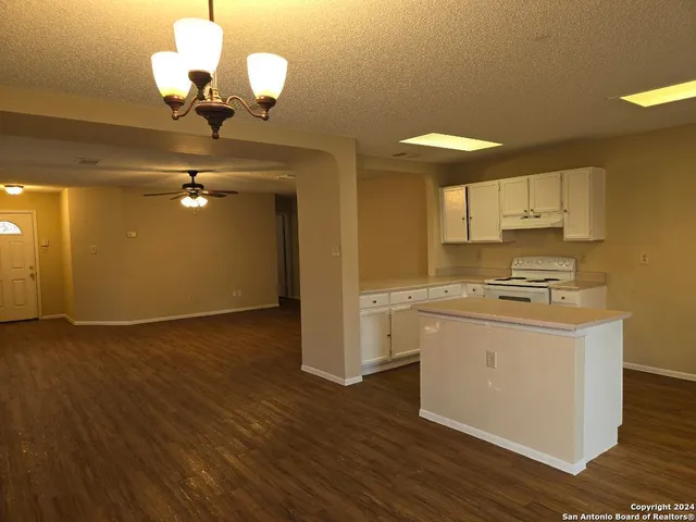 $199,900 | 6670 Snow Meadow Drive, Converse, TX 78109