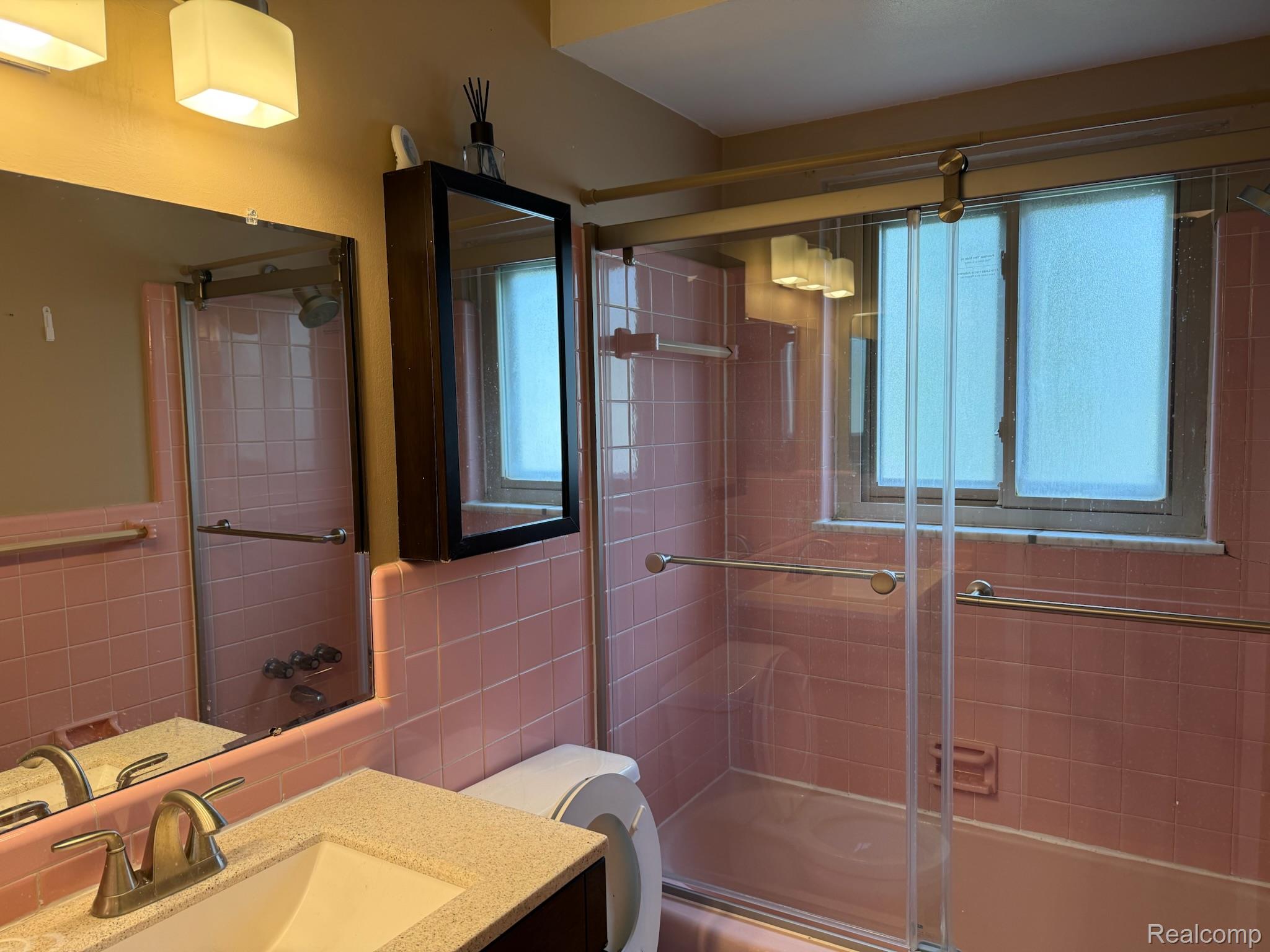 982 North Adams Road, Unit 4 Birmingham, MI 48009 - Photo 13 of 22