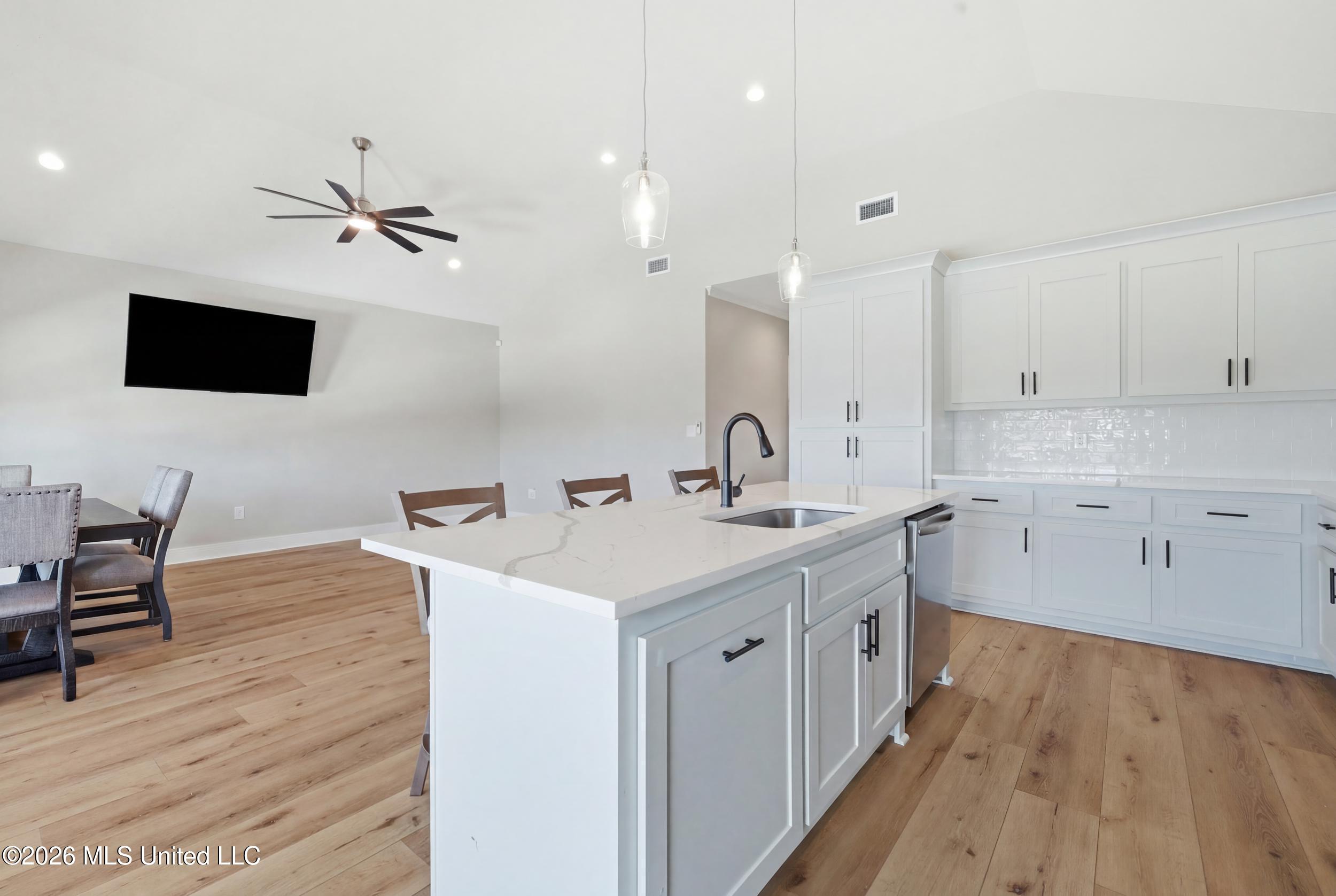 4062 Devon Street Bay St. Louis, MS 39520 - Photo 19 of 70 26_r6__0649_reedit_50565d48
