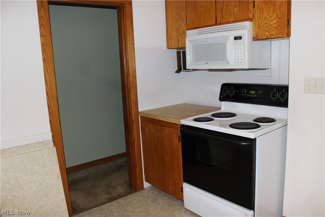 3025 Pickle Road Akron, OH 44312 - Photo 14 of 34 Gallery Image 14