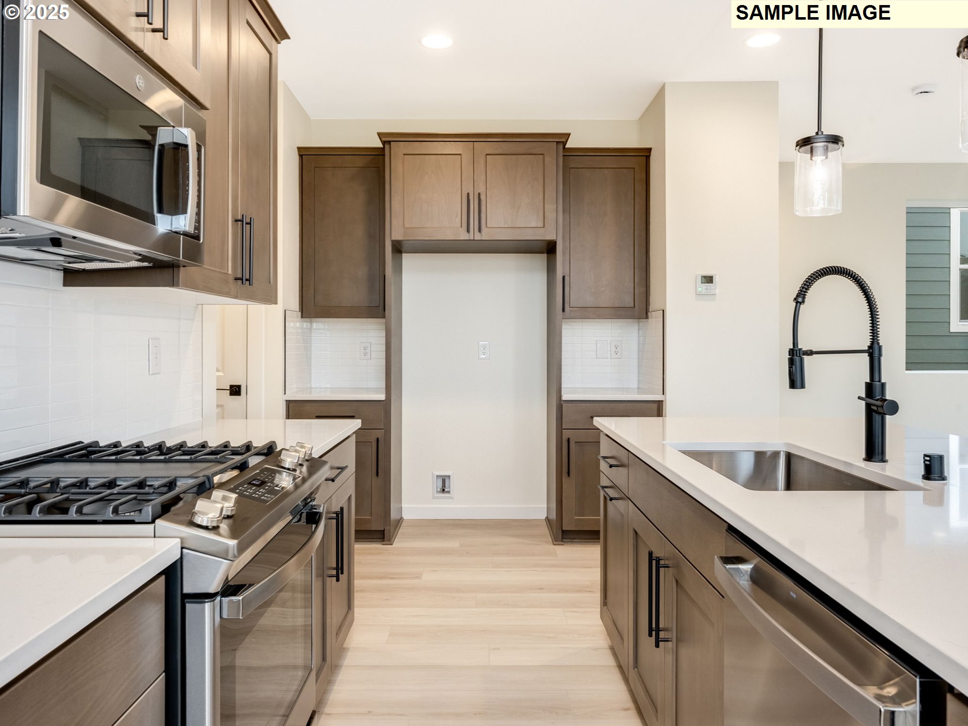 941 Northwest 178th Street Ridgefield, WA 98642 - Photo 7 of 48 Gallery Image 7