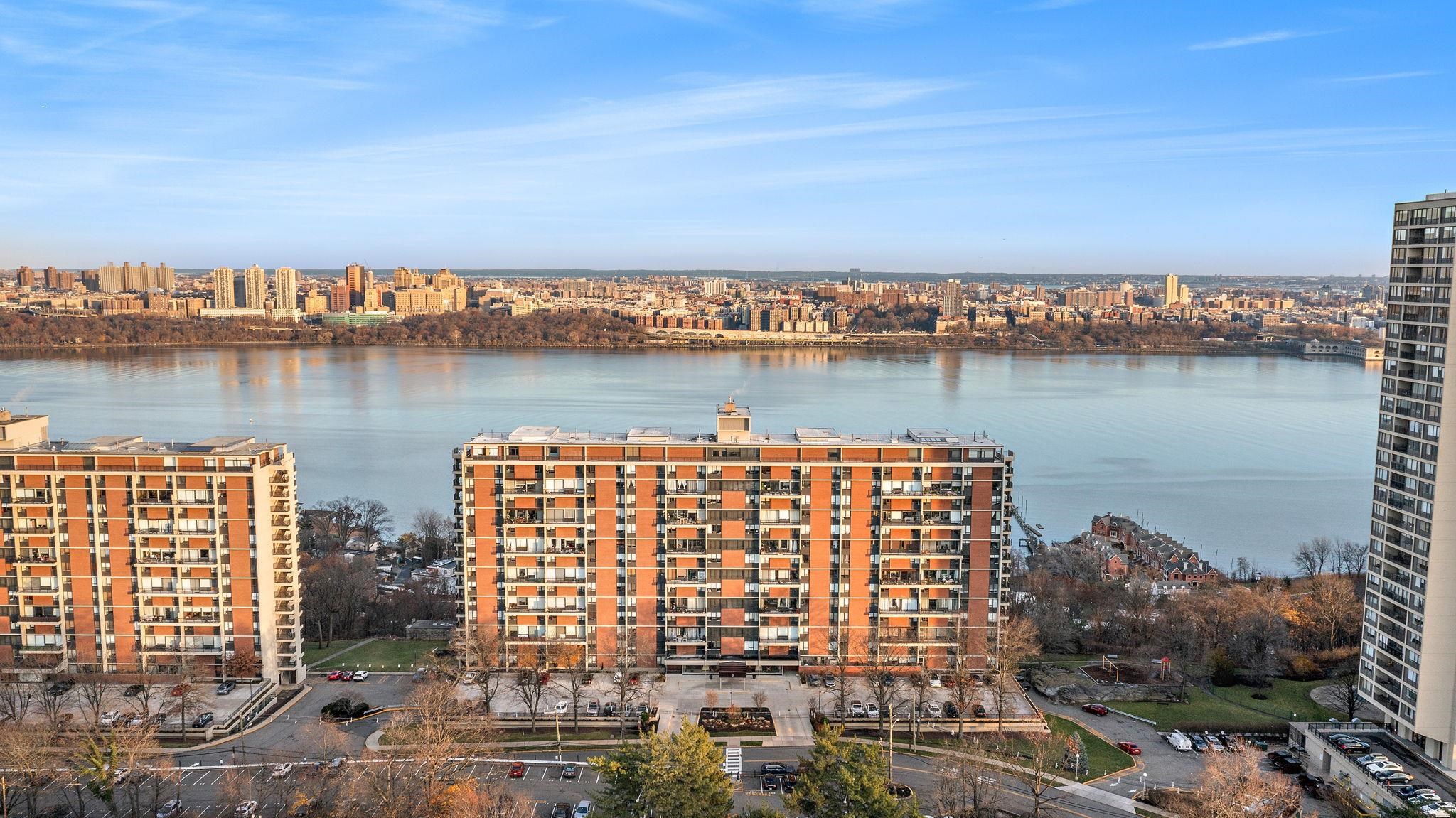 3 Horizon Road, Unit G11 Fort Lee, NJ 07024 - Photo 23 of 25
