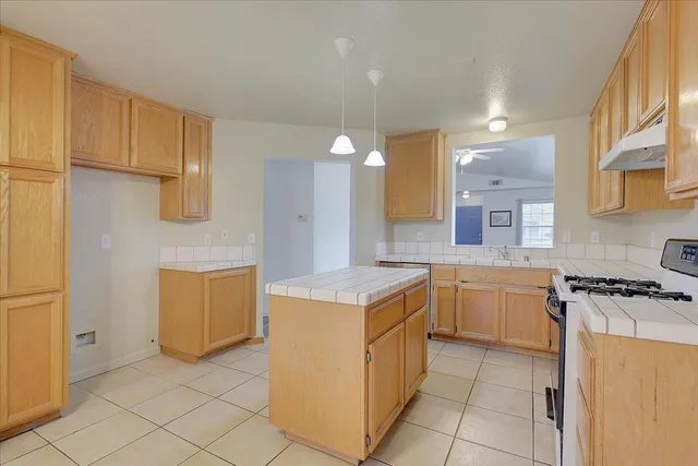 $375,900 | 1753 River Run Drive, Linda, CA 95901