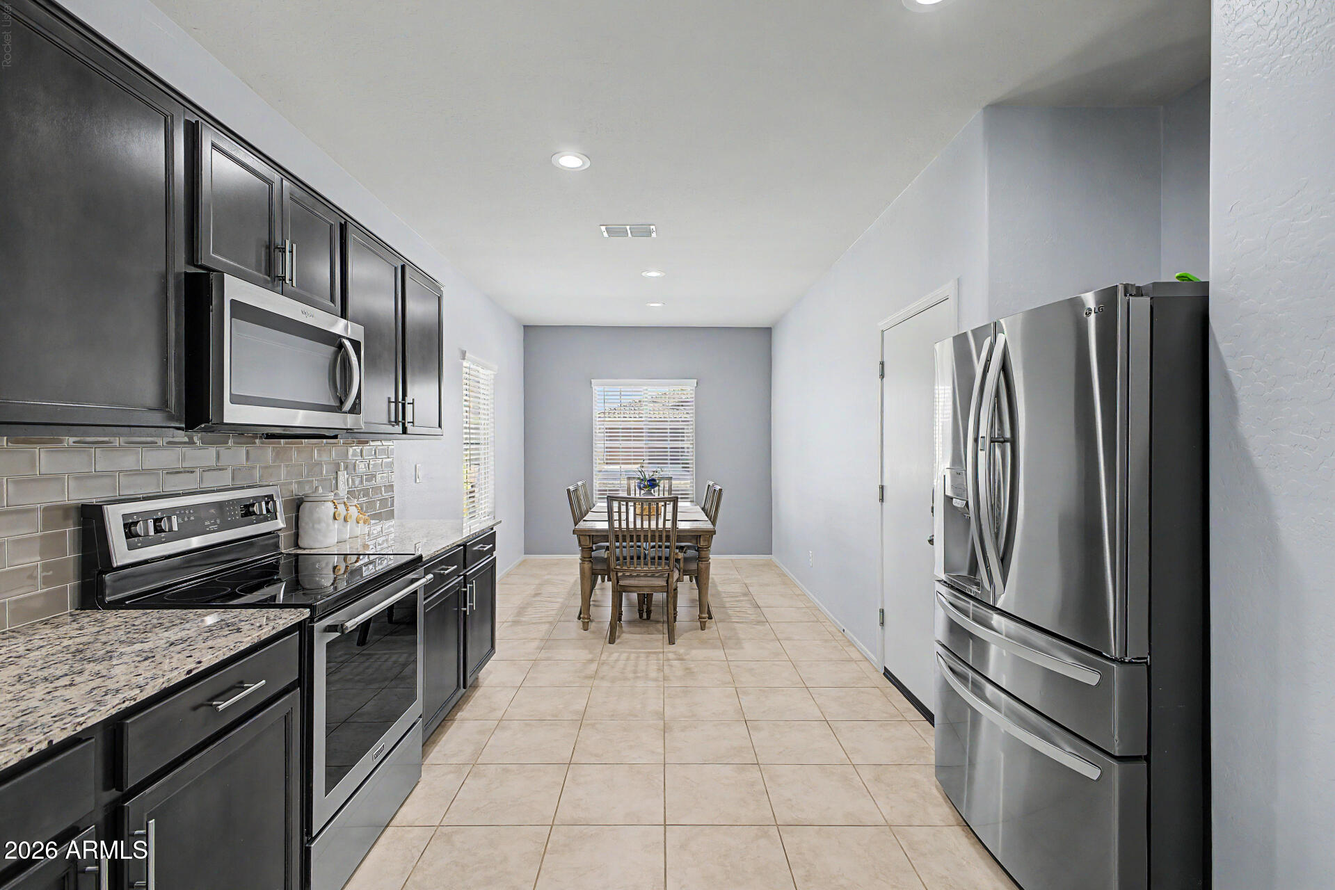 25954 West Swilling Road Buckeye, AZ 85396 - Photo 9 of 35 Kitchen