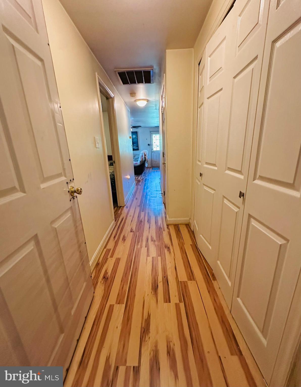 8608 Oak Road Baltimore, MD 21219 - Photo 13 of 37
