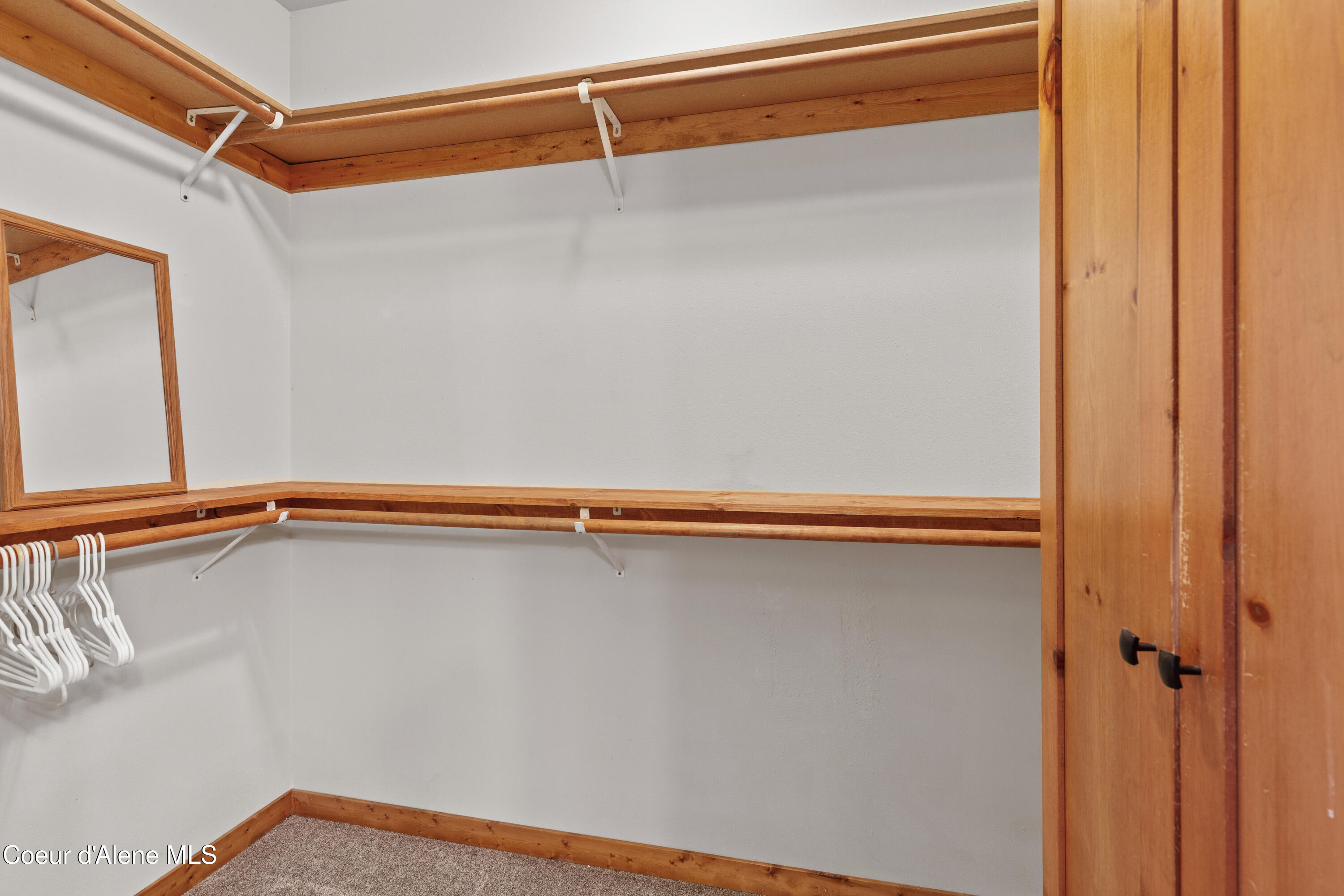 8247 West Shorecrest Road Coeur D'Alene, ID 83814 - Photo 16 of 54 MASTER WALK-IN