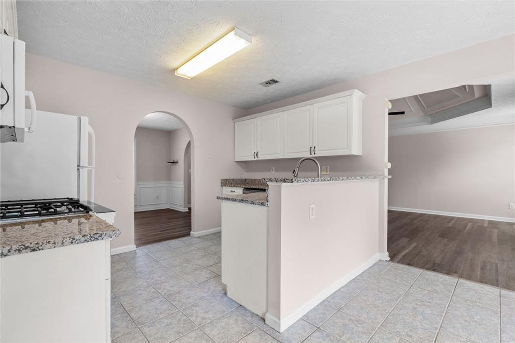 3854 Wheaton Court Snellville, GA 30039 - Photo 16 of 38