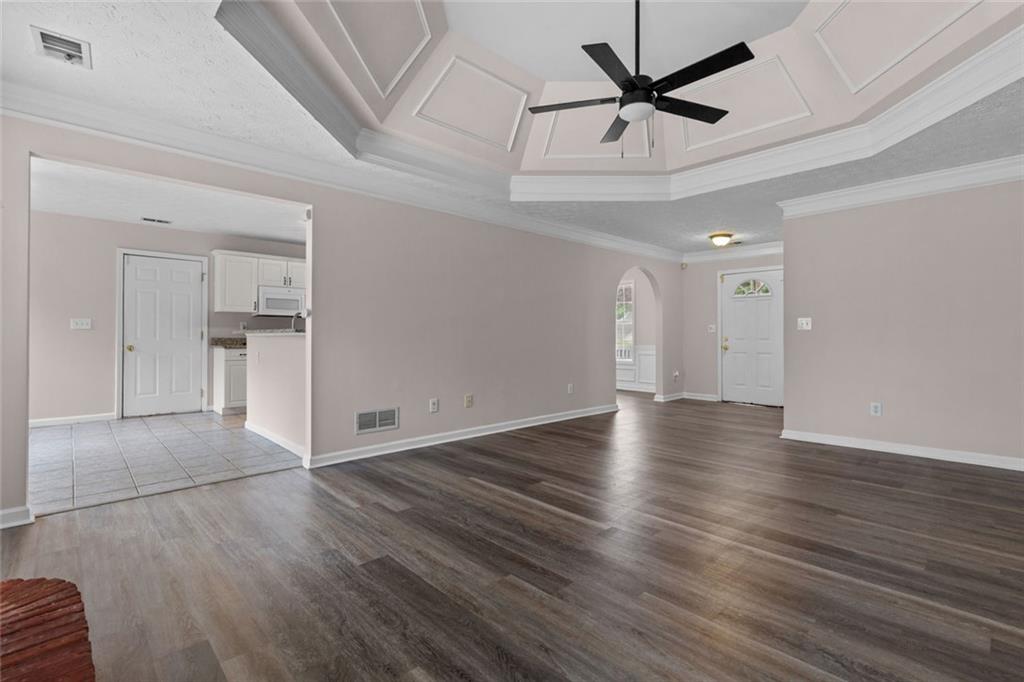 3854 Wheaton Court Snellville, GA 30039 - Photo 6 of 38