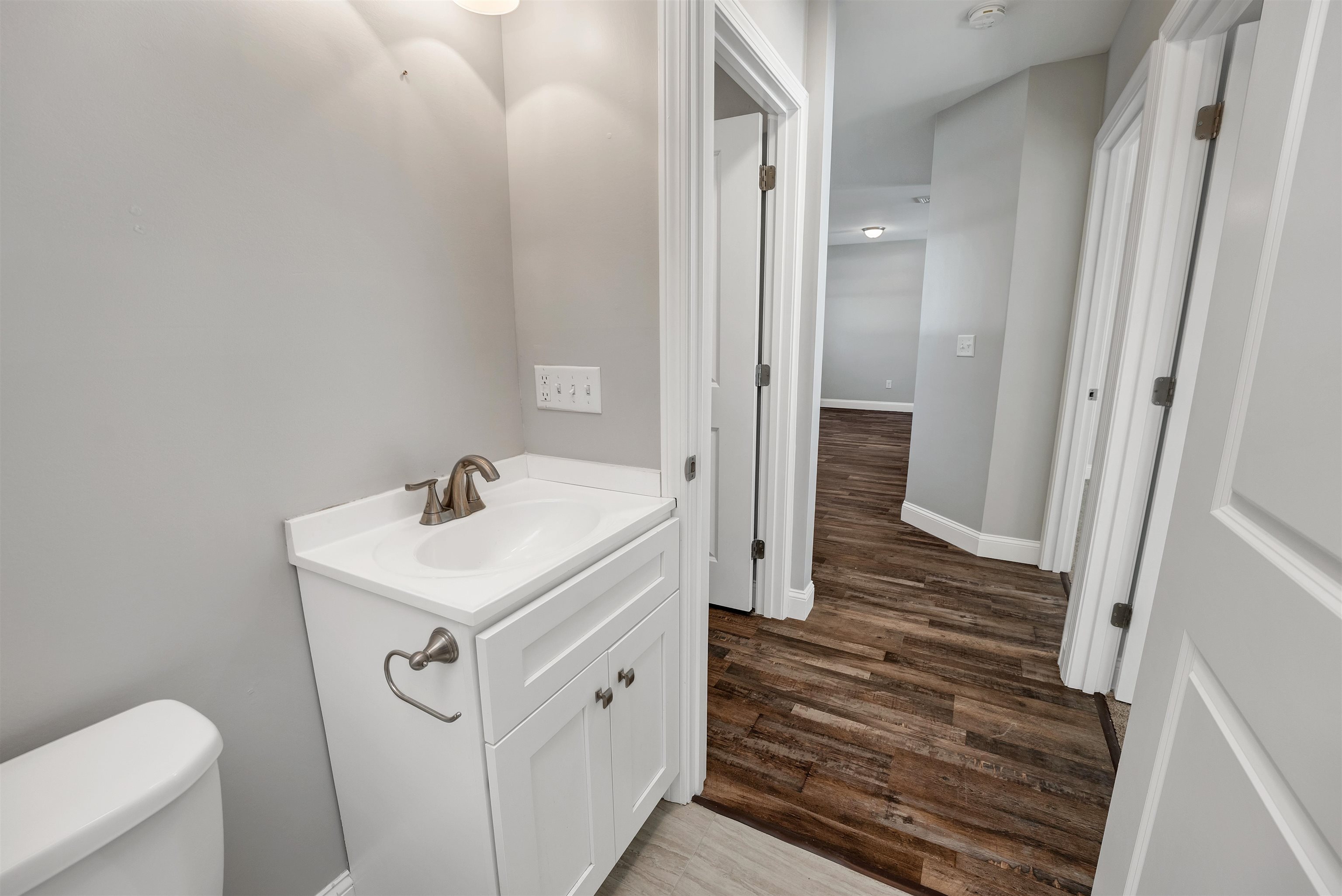 259 Stage Road, Unit 2 Nottingham, NH 03290 - Photo 12 of 28