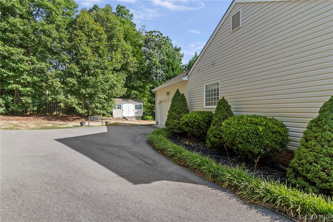 11908 Misty Spring Court Midlothian, VA 23112 - Photo 25 of 30 Gallery Image 25