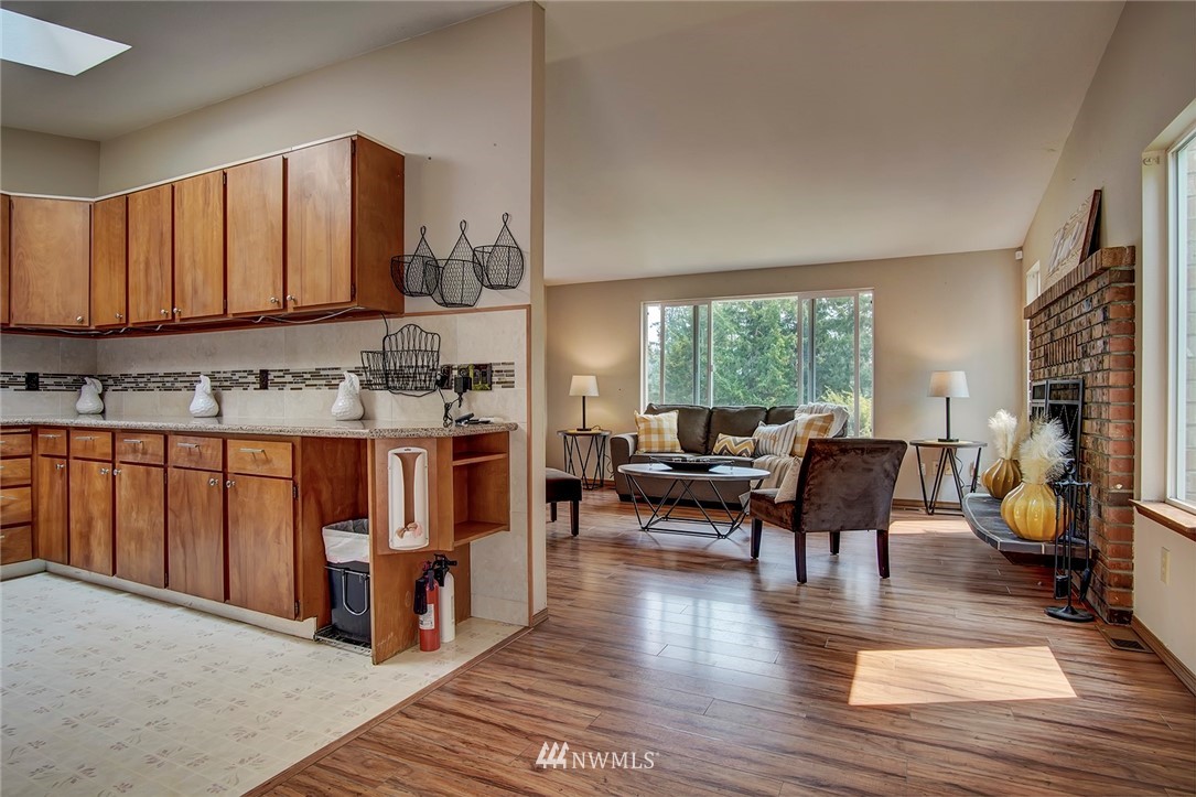 9555 Banner Road Southeast Port Orchard, WA 98367 - Photo 14 of 37 Gallery Image 14