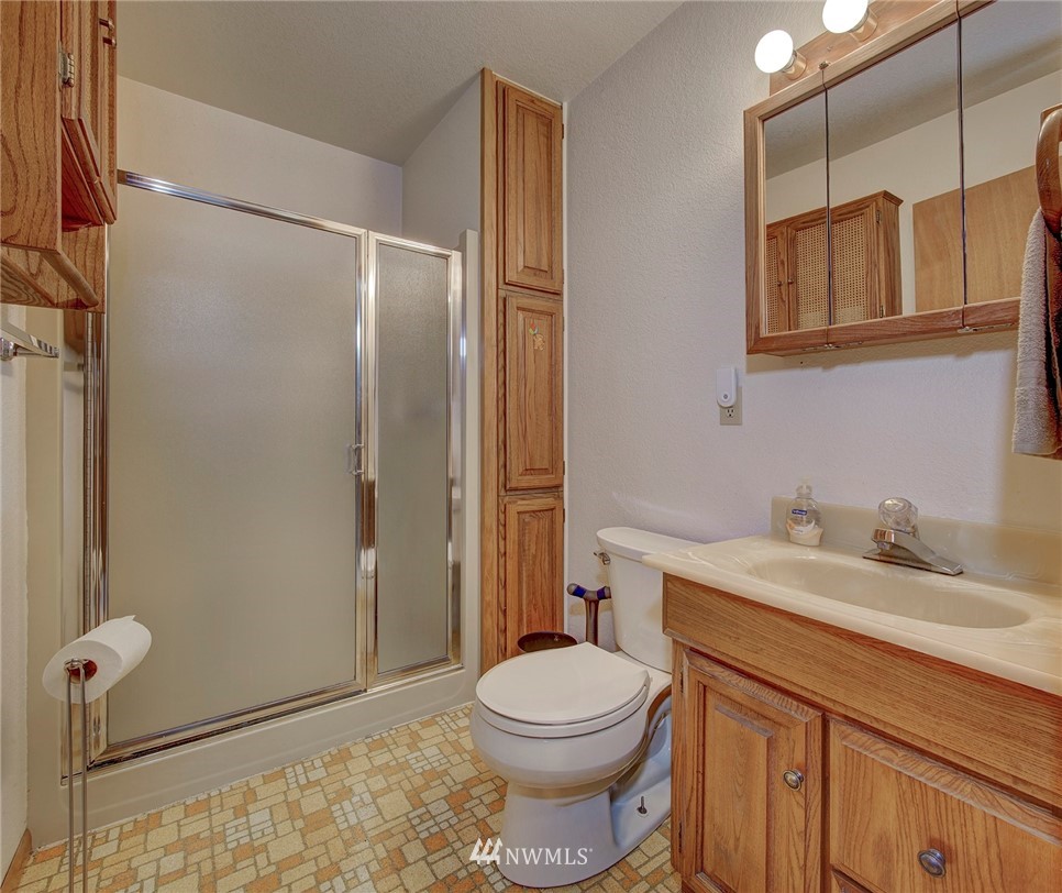 9555 Banner Road Southeast Port Orchard, WA 98367 - Photo 26 of 37 Gallery Image 26