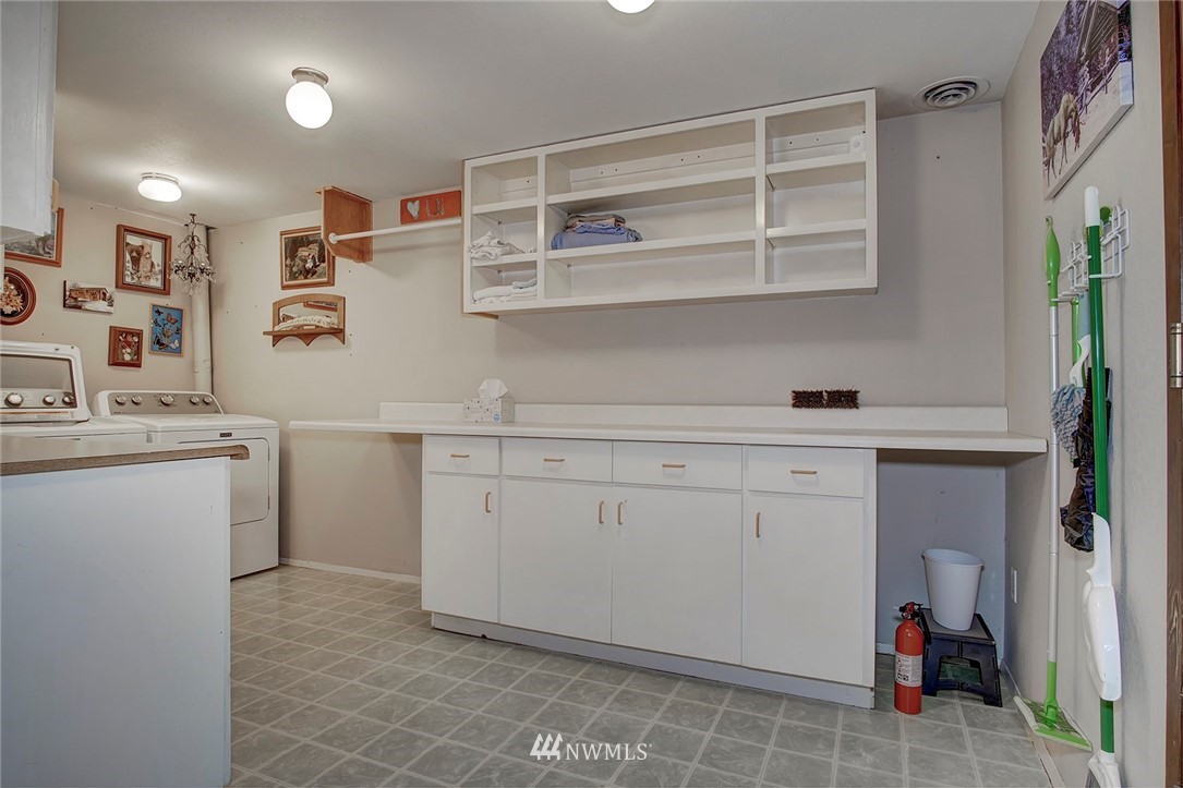 9555 Banner Road Southeast Port Orchard, WA 98367 - Photo 30 of 37 Gallery Image 30