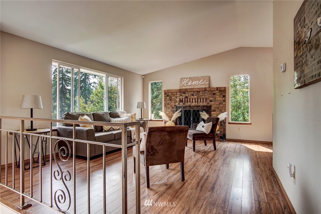 9555 Banner Road Southeast Port Orchard, WA 98367 - Photo 9 of 37 Gallery Image 9