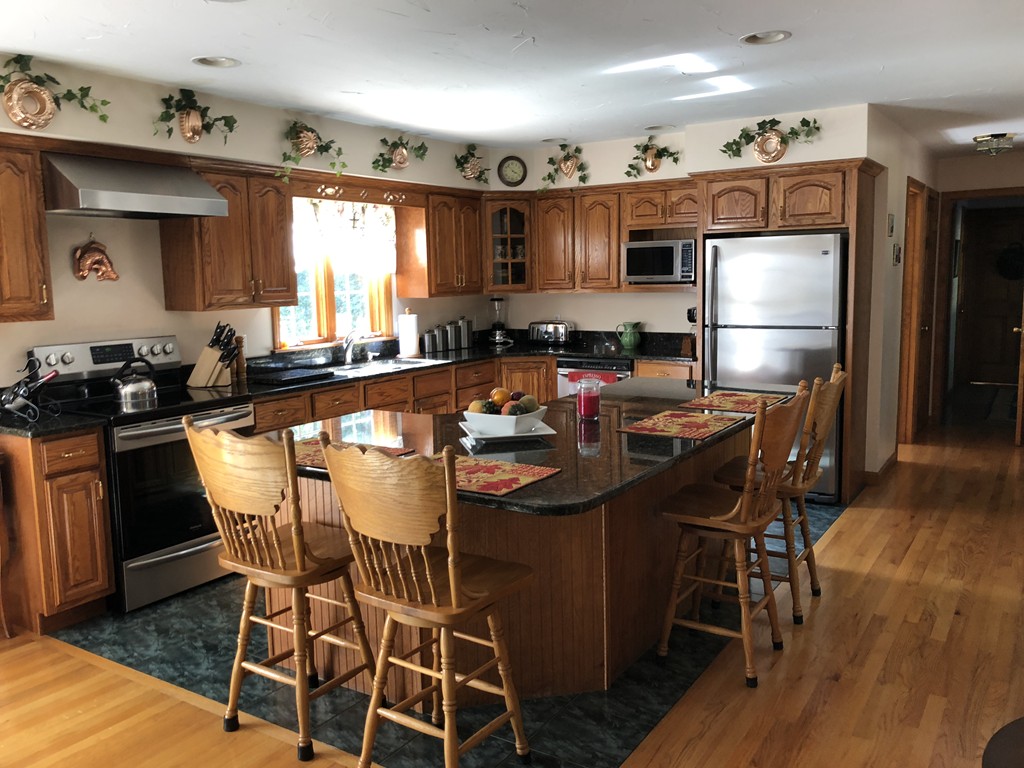33 Division Road Westport, MA 02790 - Photo 15 of 30 Gallery Image 15