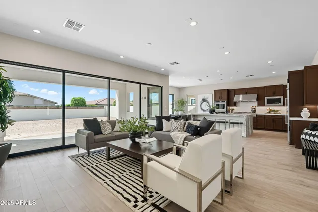 $885,000 | 24088 South 218th Place, Queen Creek, AZ 85142