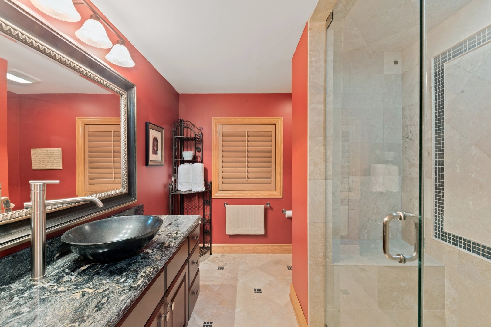 776 North Inverway Road Inverness, IL 60067 - Photo 27 of 31 a living room with furniture