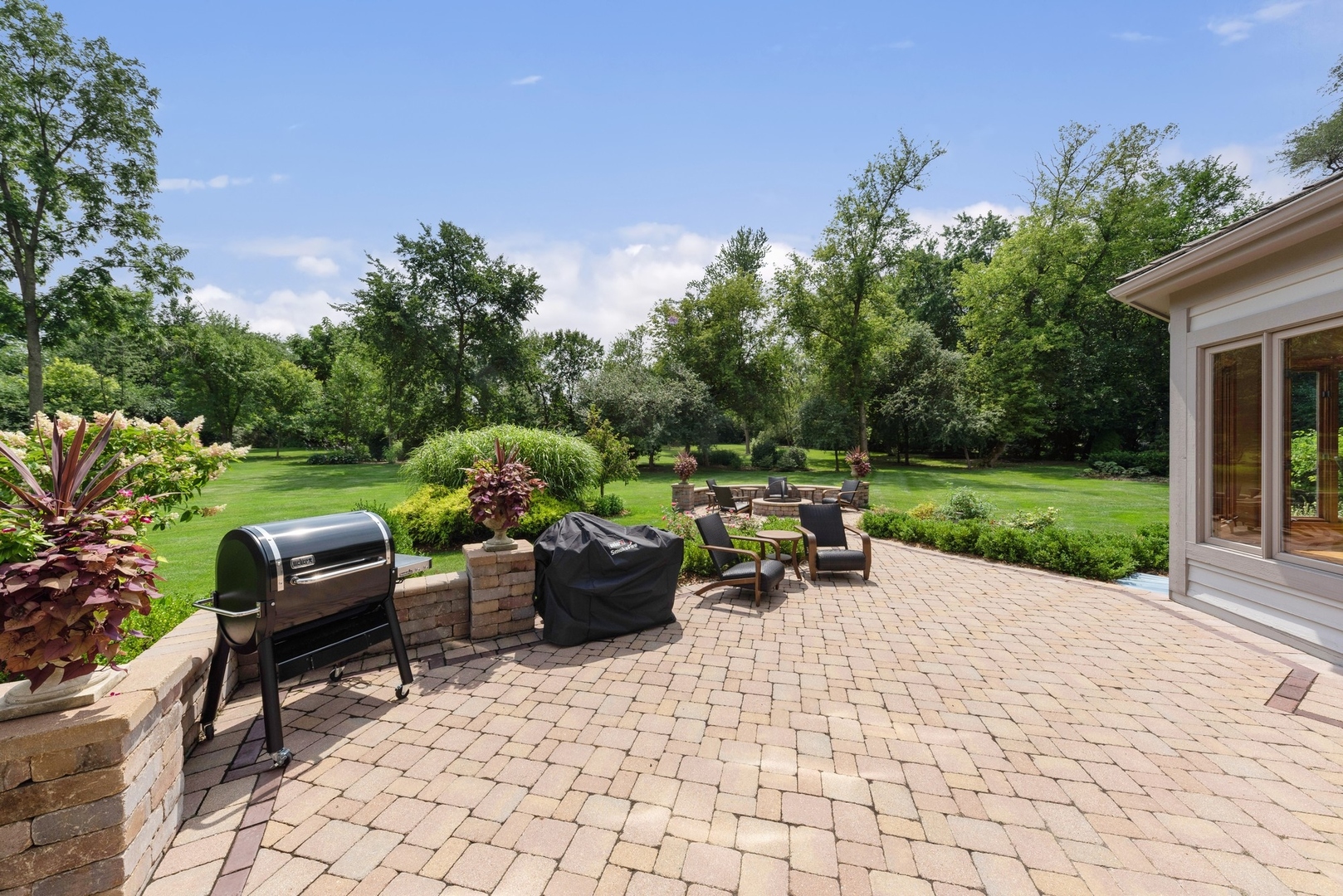 776 North Inverway Road Inverness, IL 60067 - Photo 30 of 31 a view of garden with patio