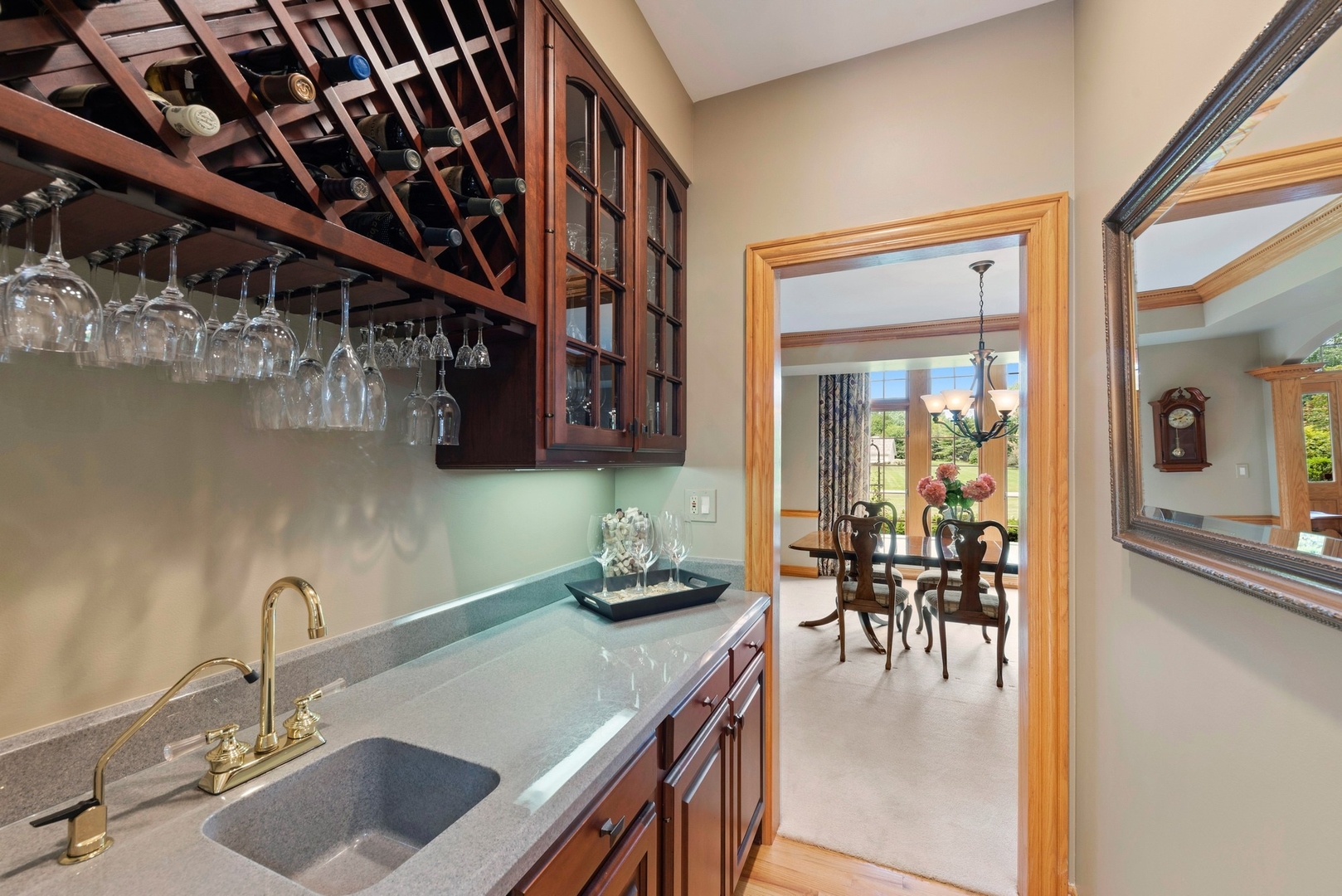 776 North Inverway Road Inverness, IL 60067 - Photo 4 of 31 a kitchen with a sink and cabinets