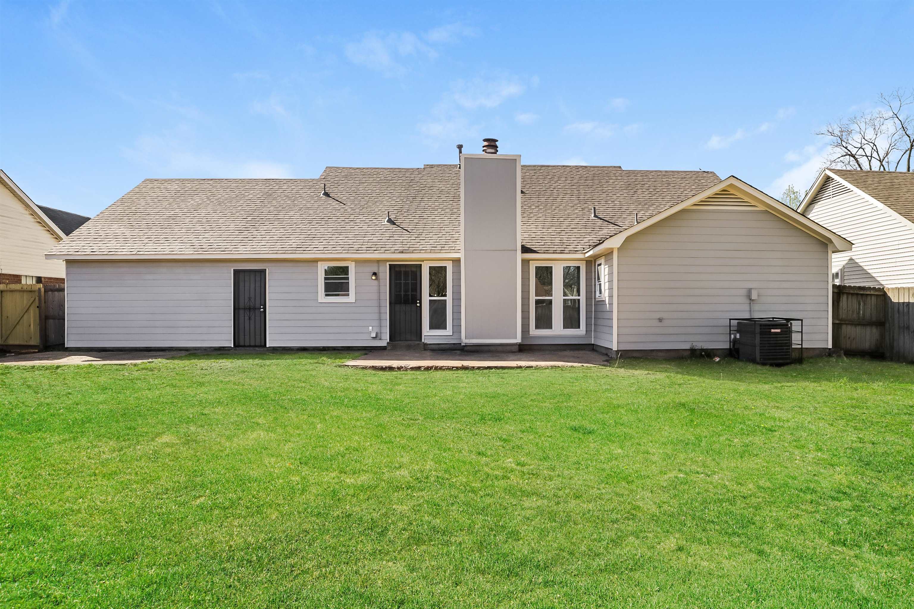 3054 Ridgeway Road Memphis, TN 38115 - Photo 15 of 17 a view of a back yard of the house