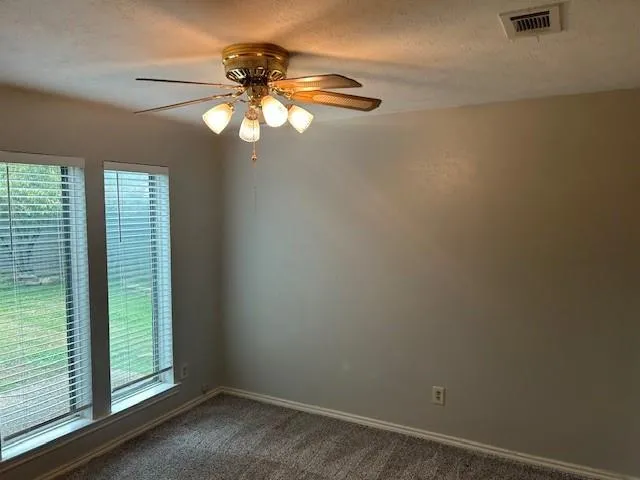 a view of empty room with window