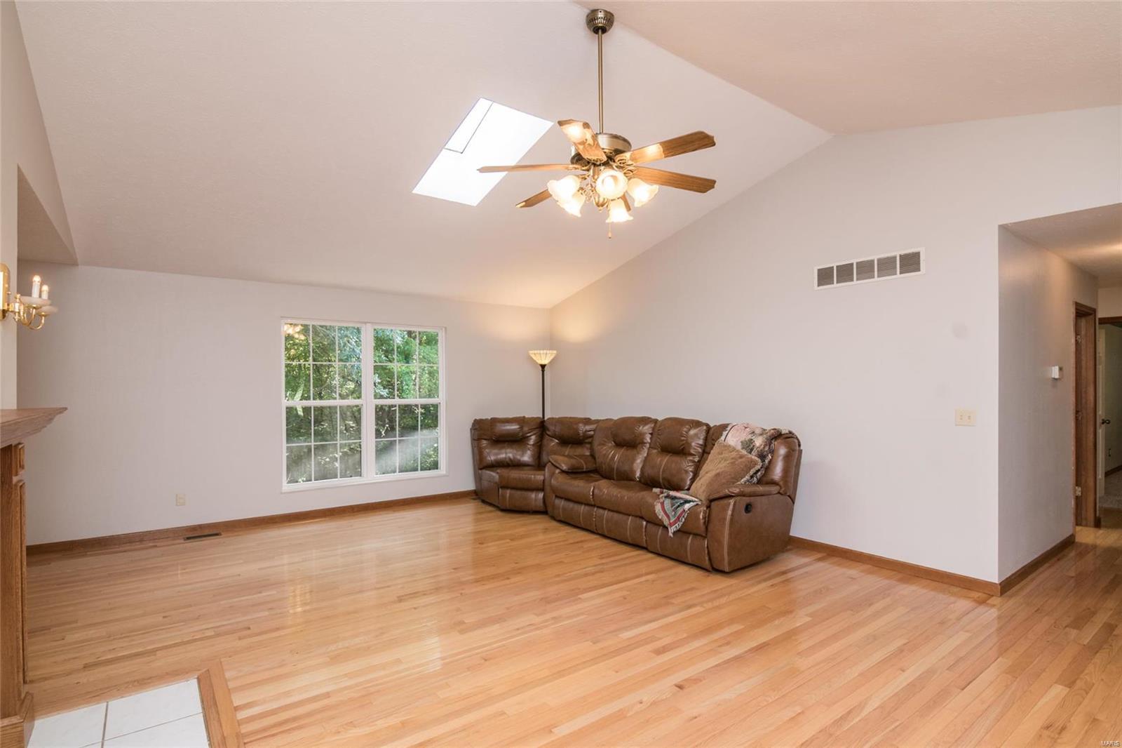 12817 North Ridge Drive Highland, IL 62249 - Photo 6 of 42