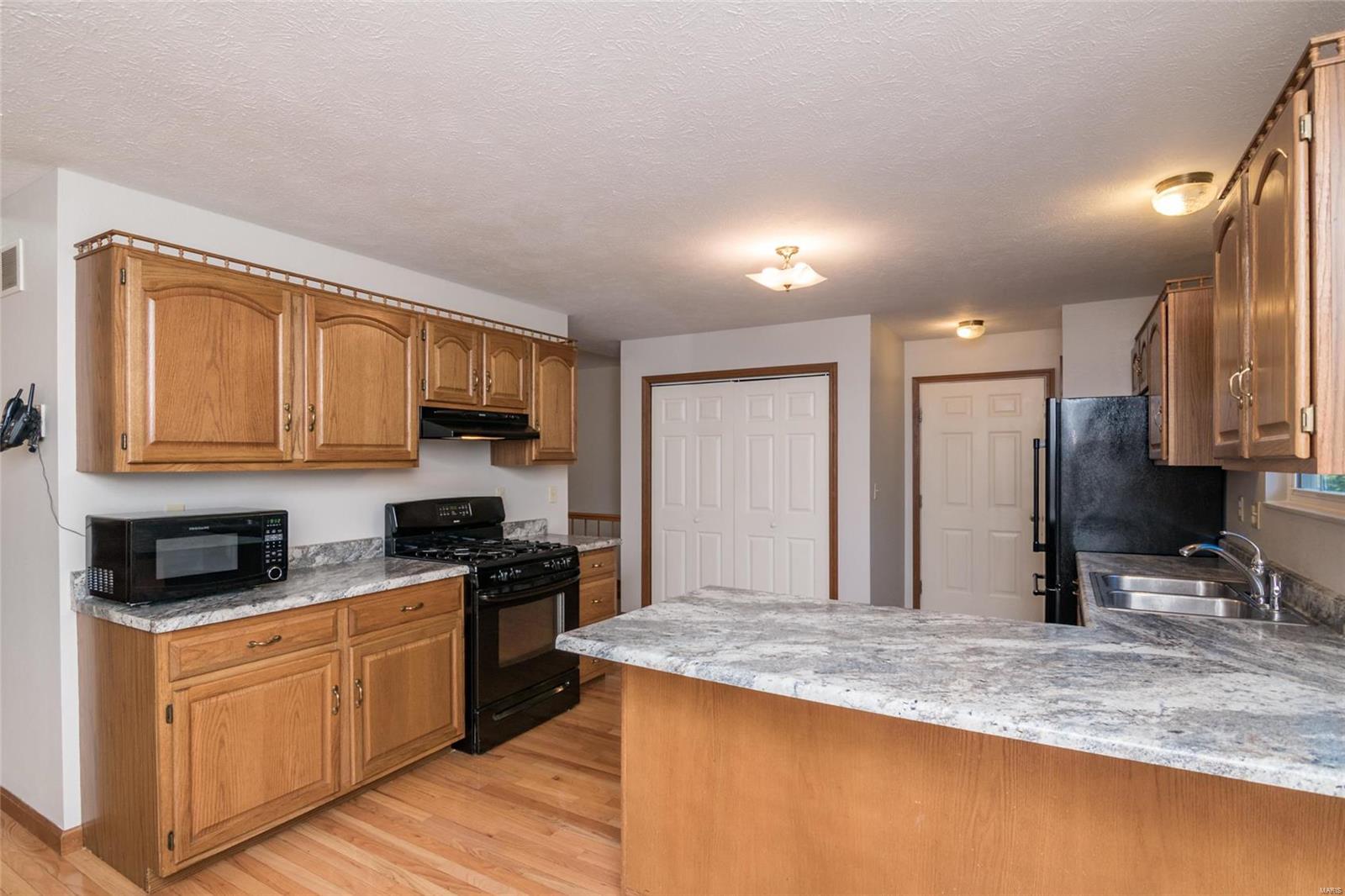 12817 North Ridge Drive Highland, IL 62249 - Photo 10 of 42