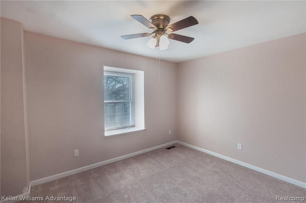 106 Stratford Lane Rochester Hills, MI 48309 - Photo 18 of 34