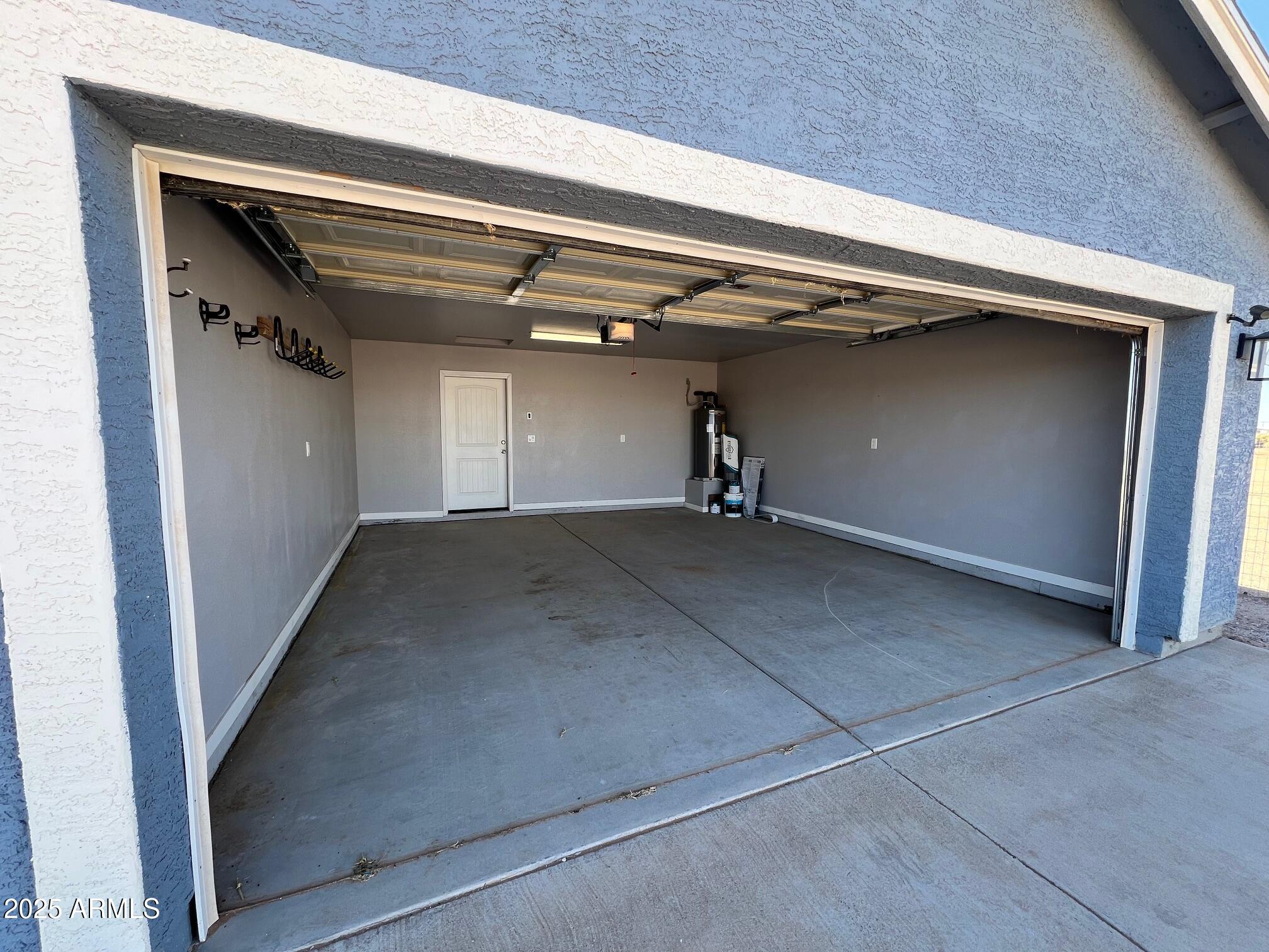 4552 North Loring Road Casa Grande, AZ 85194 - Photo 42 of 48 a view of a garage