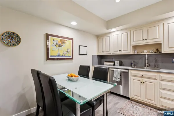 $4,500 | 161 Pond Drive, Unit 13E, Washington Township, NJ 07676