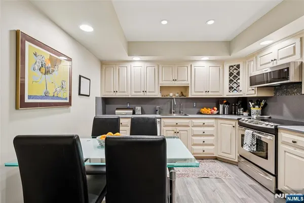 $4,500 | 161 Pond Drive, Unit 13E, Washington Township, NJ 07676