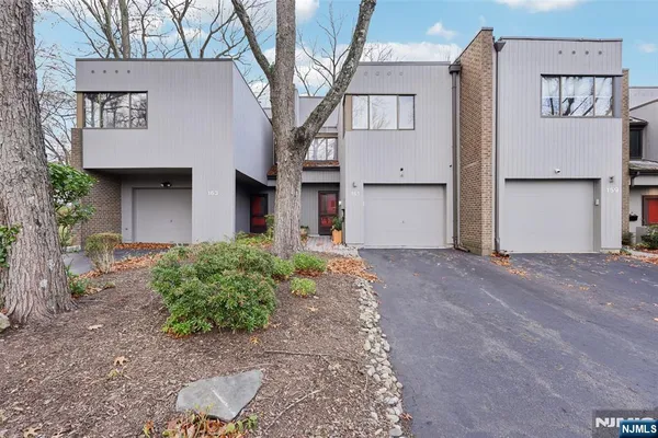 $4,500 | 161 Pond Drive, Unit 13E, Washington Township, NJ 07676