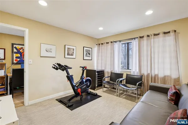 $4,500 | 161 Pond Drive, Unit 13E, Washington Township, NJ 07676