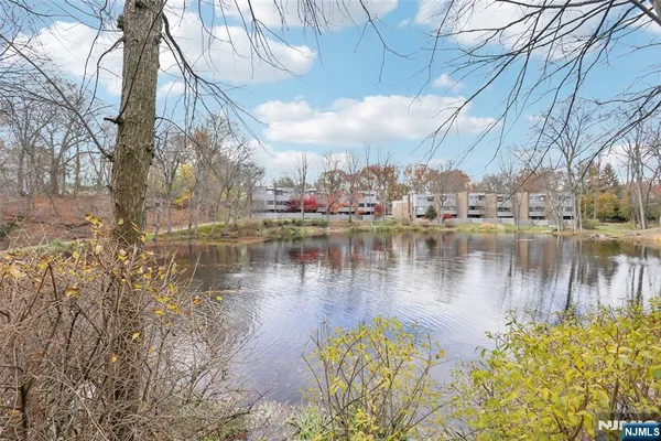 $4,500 | 161 Pond Drive, Unit 13E, Washington Township, NJ 07676