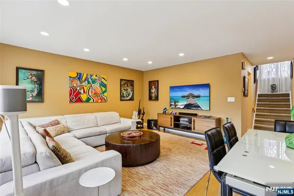 $4,500 | 161 Pond Drive, Unit 13E, Washington Township, NJ 07676