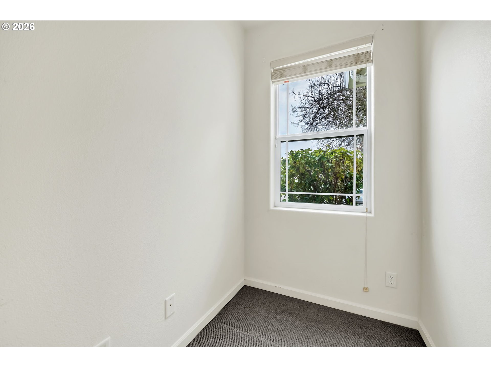 1493 Adelman Loop Eugene, OR 97402 - Photo 22 of 39