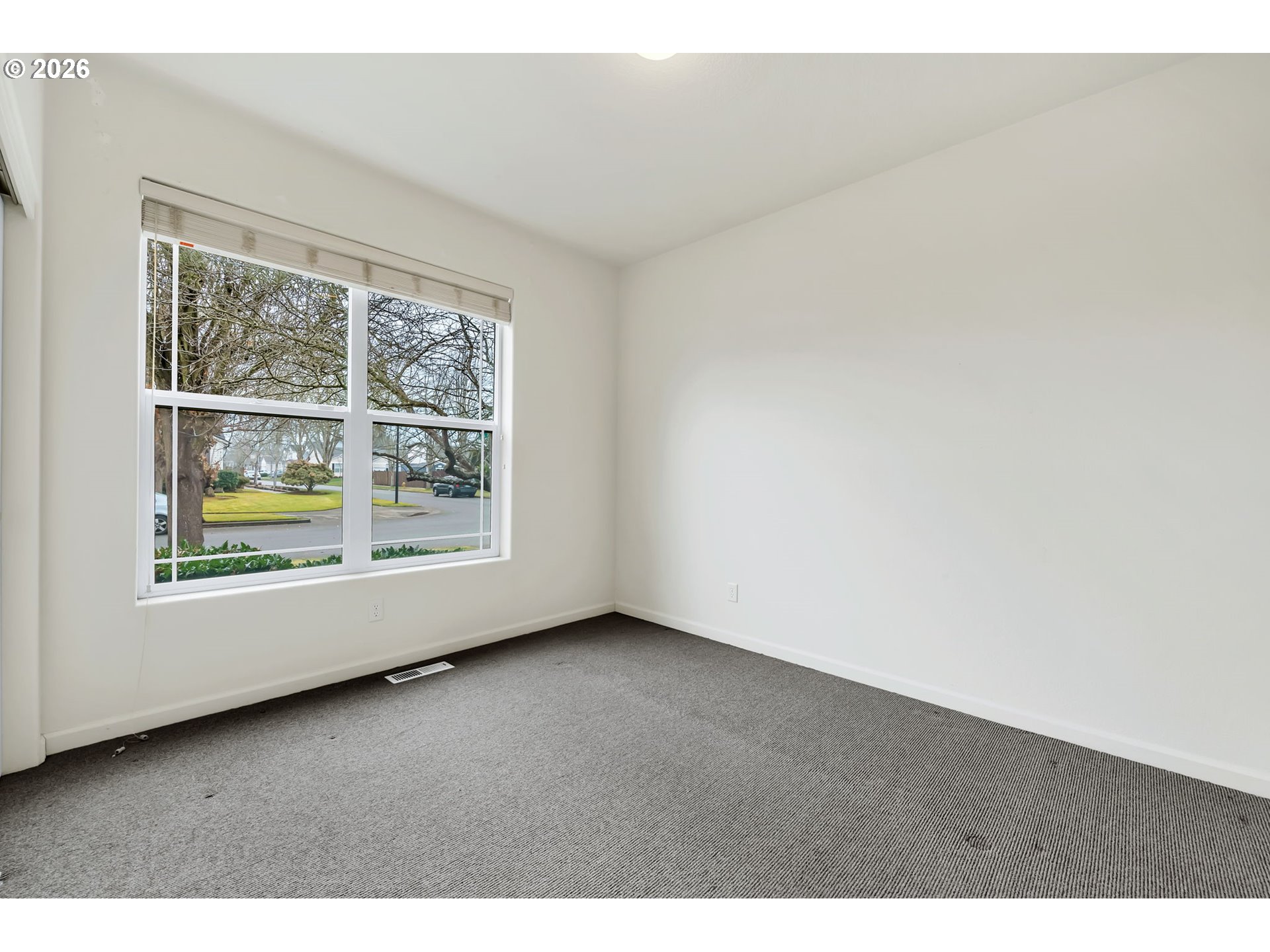 1493 Adelman Loop Eugene, OR 97402 - Photo 23 of 39