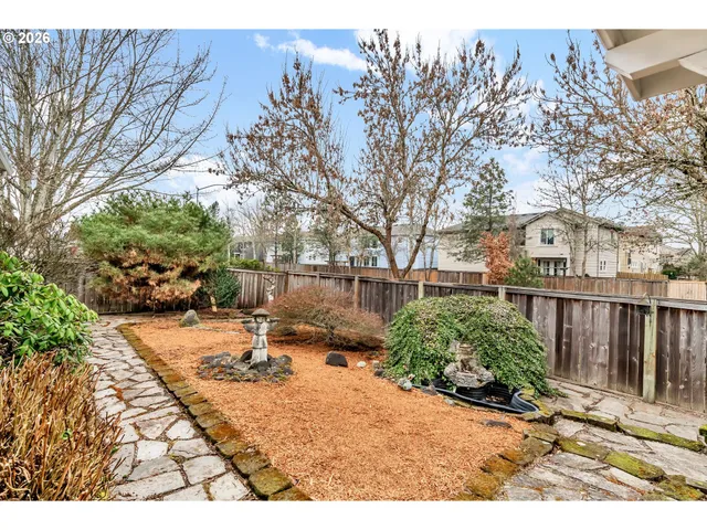 $465,000 | 1493 Adelman Loop, Eugene, OR 97402