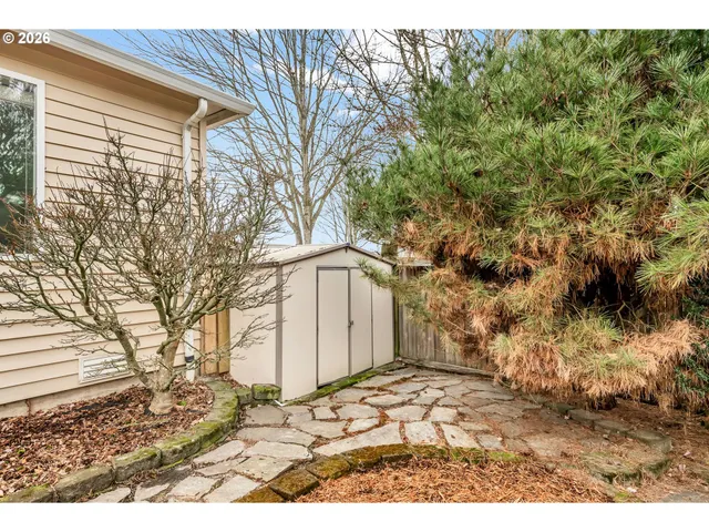 $465,000 | 1493 Adelman Loop, Eugene, OR 97402