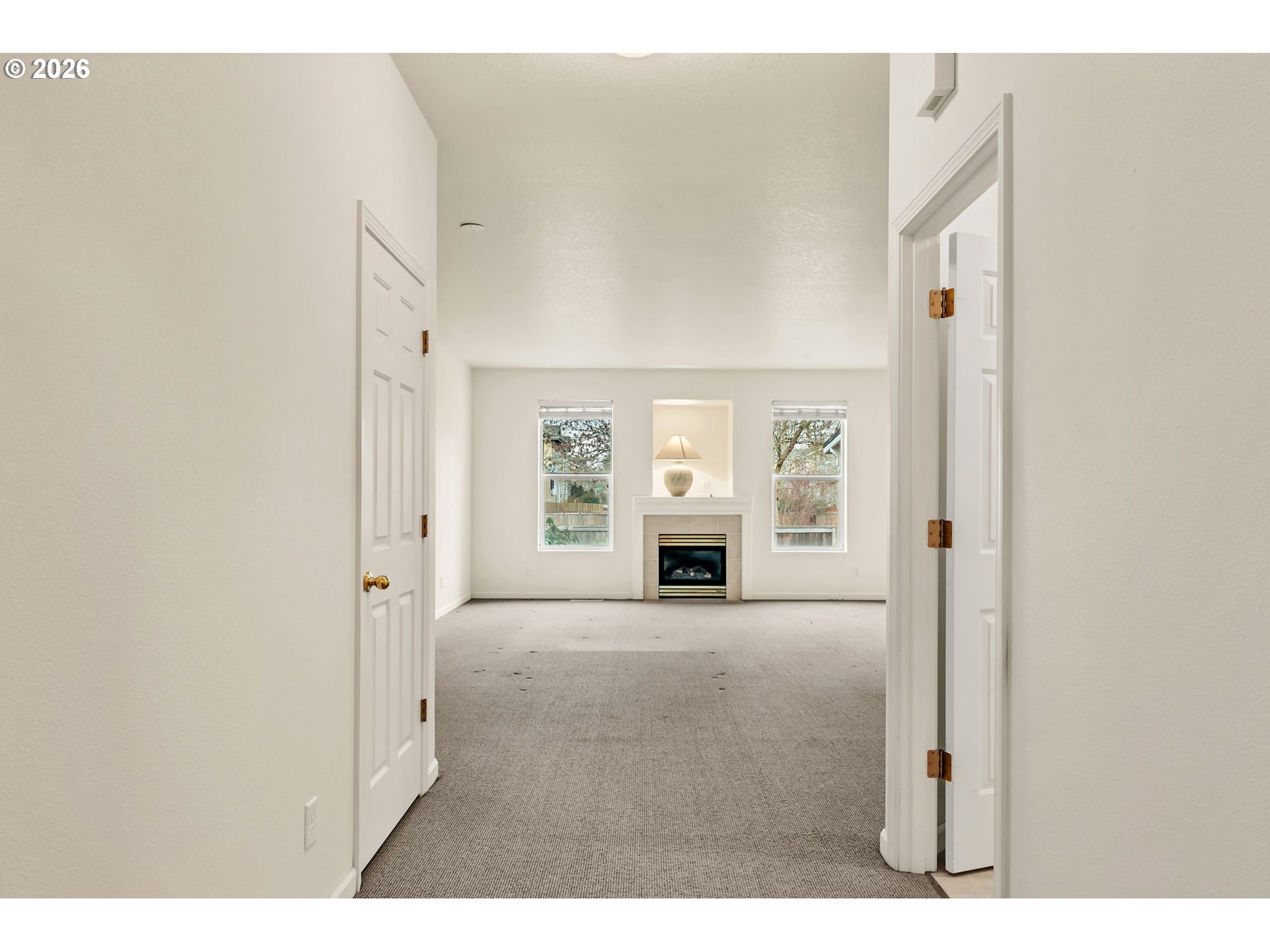 1493 Adelman Loop Eugene, OR 97402 - Photo 4 of 39