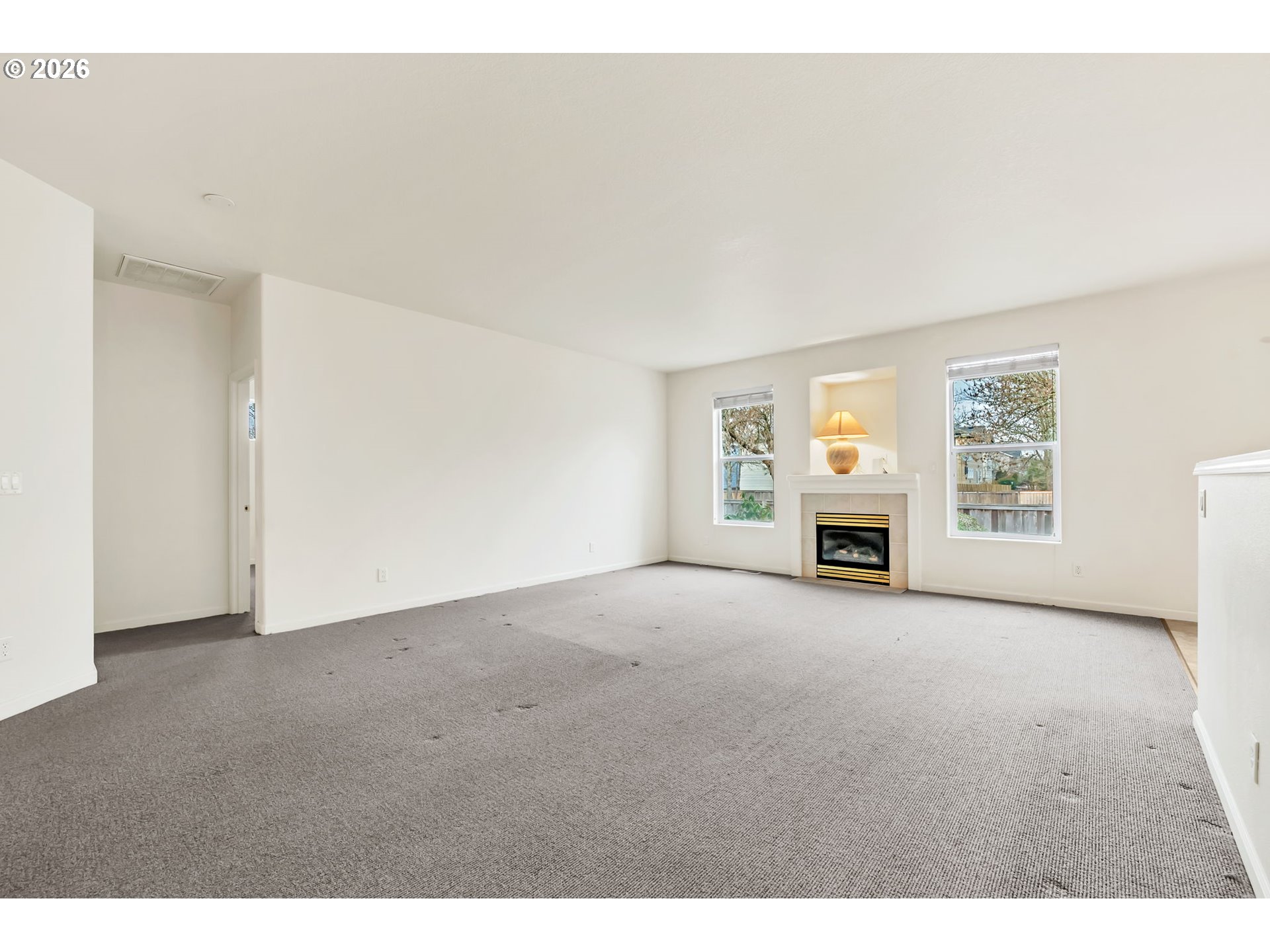 1493 Adelman Loop Eugene, OR 97402 - Photo 5 of 39